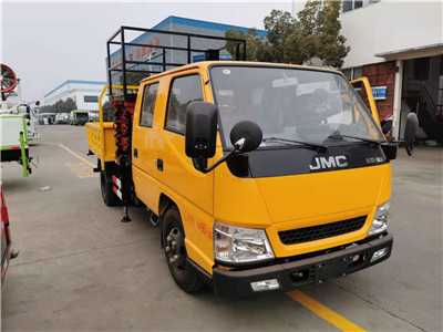 東風雙排8-10米平臺升降高空作業(yè)車