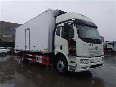 解放單橋J6L高頂雙臥冷藏車